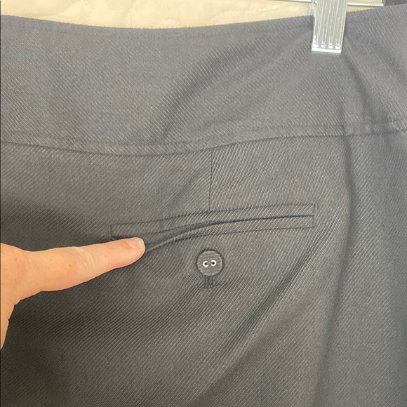 Reitmans Black Wide Leg Pants Size 15 Faux Cuffs - Picture 3 of 11